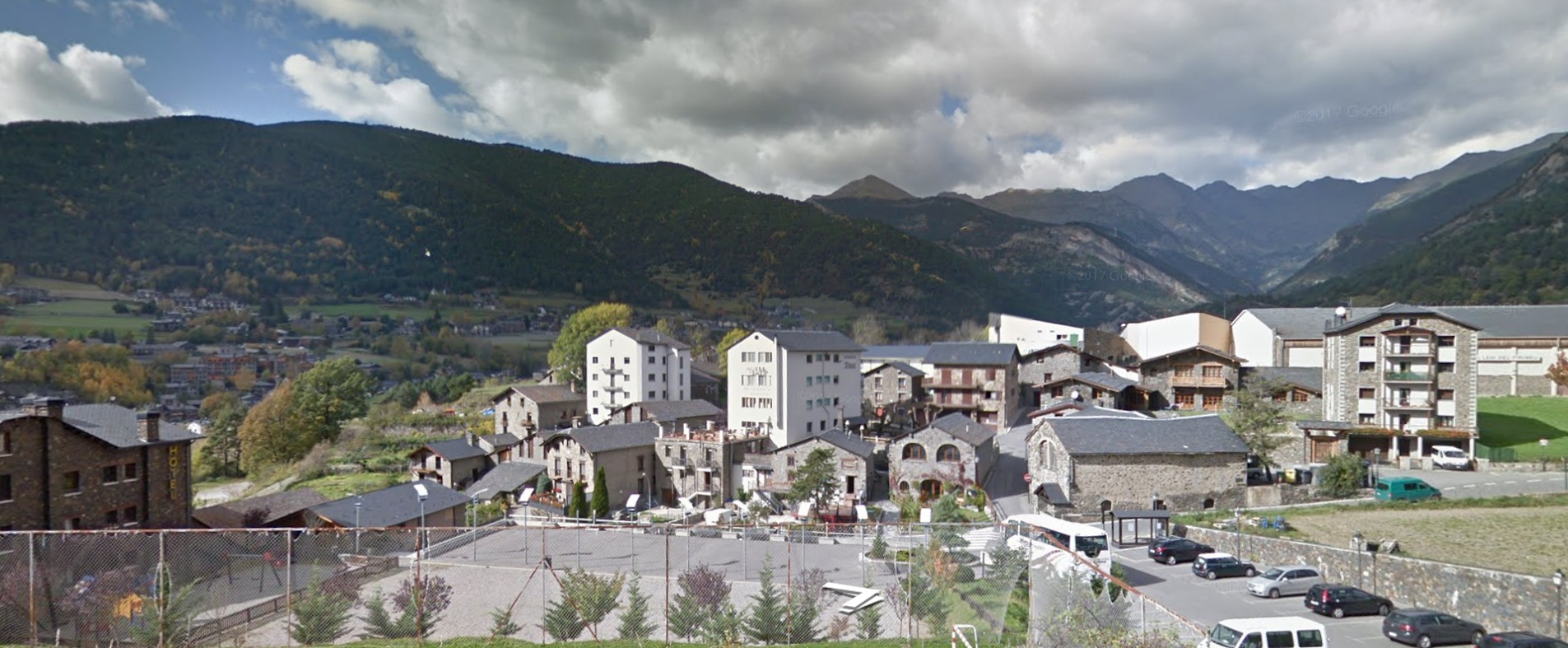 L'Aldosa de La Massana envoltada de muntanyes